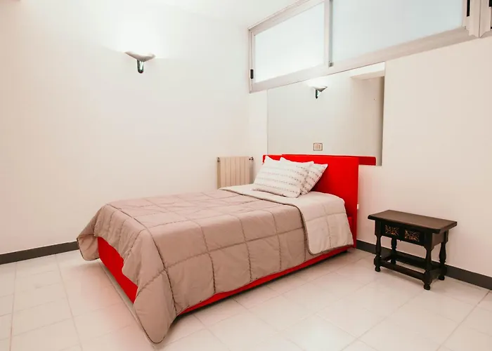 Casa Gioiosa - Lakeside Leisure & Business