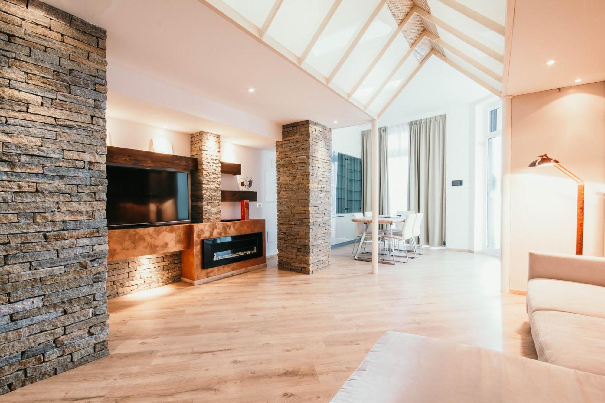 Casa Gioiosa - Lakeside Leisure & Business Apartment Omegna